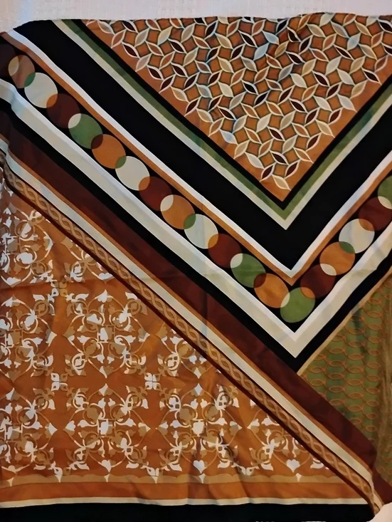 Ann Klein Scarf Rare Square - Picture 2 of 4